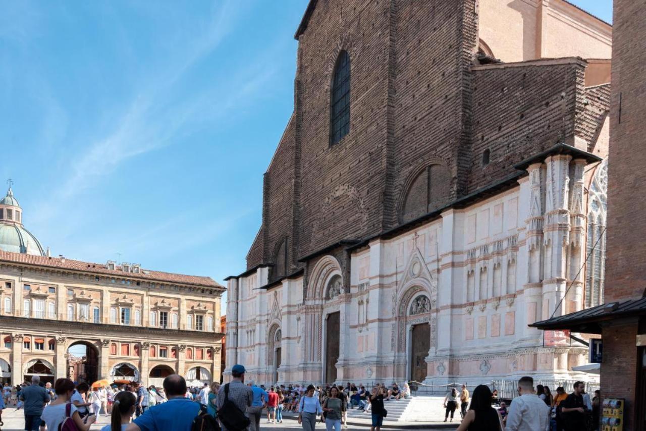 Piazza Nettuno Rooms Bologna Exterior foto