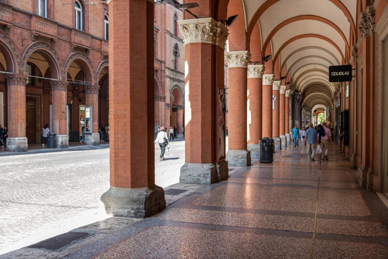 Piazza Nettuno Rooms Bologna Exterior foto